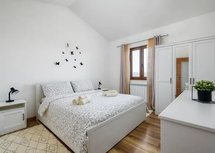 Palazzon By Guide Villa Brtonigla