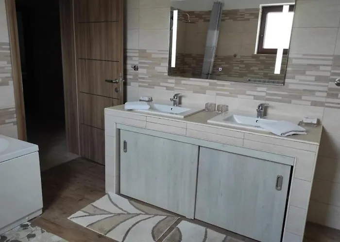 Palazzon By Guide Villa Brtonigla